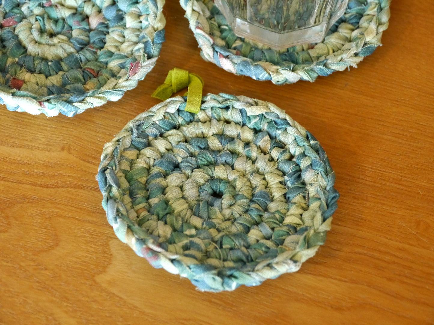 きもの裂き編みコースター