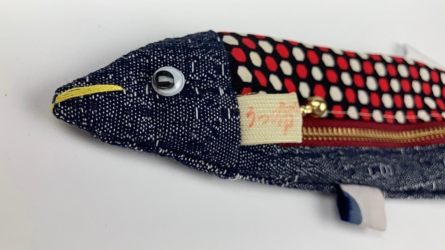 渡波発とれたてさんまのペンケース