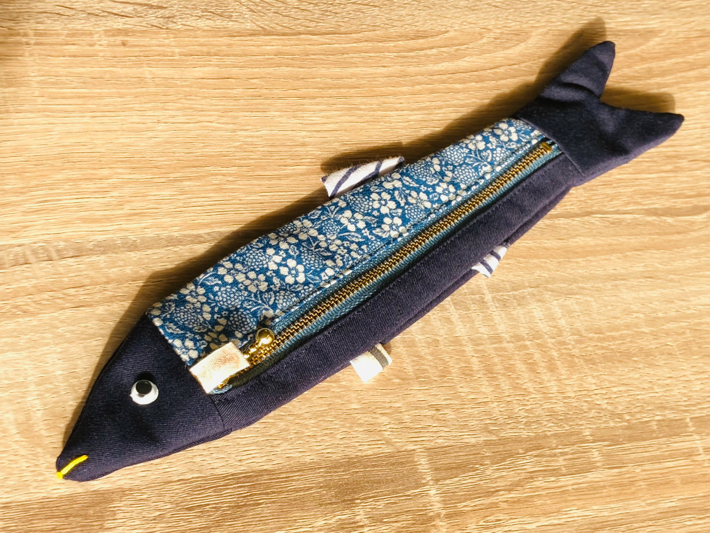 渡波発とれたてさんまのペンケース